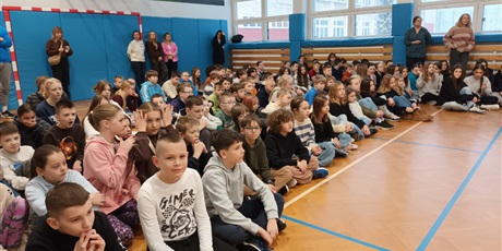 Powiększ grafikę: apel-podsumowujacy-i-polrocze-673472.jpg