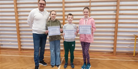 Powiększ grafikę: apel-podsumowujacy-i-polrocze-673484.jpg