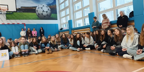 Powiększ grafikę: apel-podsumowujacy-i-polrocze-673489.jpg