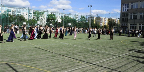 Powiększ grafikę: bal-osmoklasistow-702690.jpg