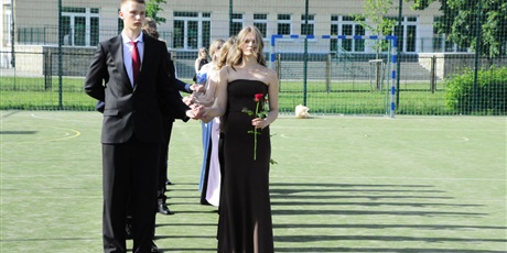 Powiększ grafikę: bal-osmoklasistow-702721.jpg