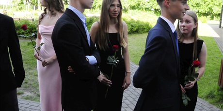Powiększ grafikę: bal-osmoklasistow-702740.jpg
