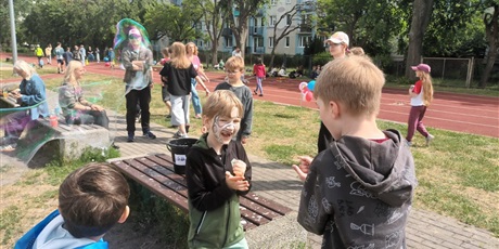 Powiększ grafikę: dzien-dziecka-w-naszej-szkole-696844.jpg