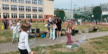 Powiększ grafikę: dzien-dziecka-w-naszej-szkole-696848.jpg