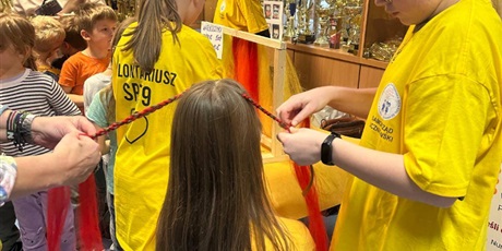 Powiększ grafikę: dzien-tumbo-w-sp-79-dziekujemy-658414.jpg