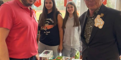 Powiększ grafikę: dzien-tumbo-w-sp-79-dziekujemy-658431.jpg