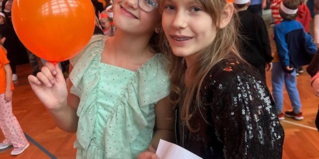 Powiększ grafikę: dzien-tumbo-w-sp-79-dziekujemy-658433.jpg