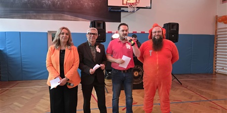 Powiększ grafikę: dzien-tumbo-w-sp-79-dziekujemy-658437.jpg