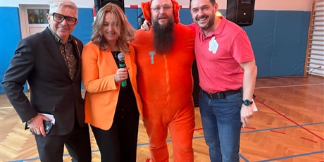 Powiększ grafikę: dzien-tumbo-w-sp-79-dziekujemy-658443.jpg