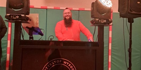 Powiększ grafikę: dzien-tumbo-w-sp-79-dziekujemy-658447.jpg