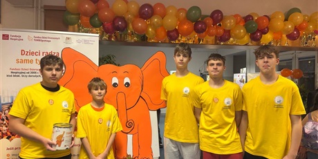 Powiększ grafikę: dzien-tumbo-w-sp-79-dziekujemy-658449.jpg