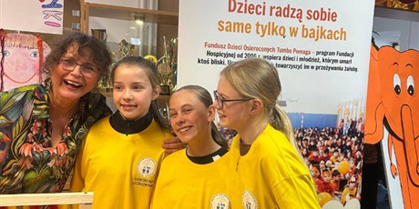 Powiększ grafikę: dzien-tumbo-w-sp-79-dziekujemy-658452.jpg