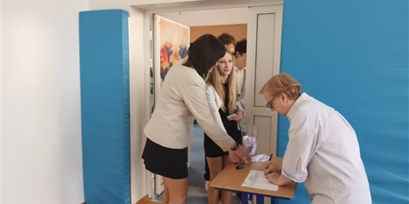 Powiększ grafikę: egzaminy-osmoklasistow-jezyk-polski-692761.jpg