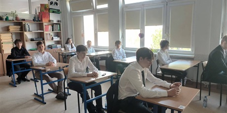 Powiększ grafikę: egzaminy-osmoklasistow-jezyk-polski-692764.jpg