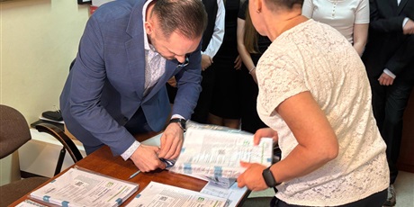 Powiększ grafikę: egzaminy-osmoklasistow-jezyk-polski-692774.jpg