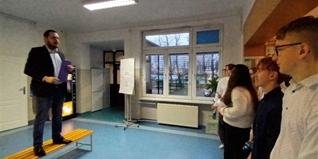 Powiększ grafikę: egzaminy-probne-663029.jpg