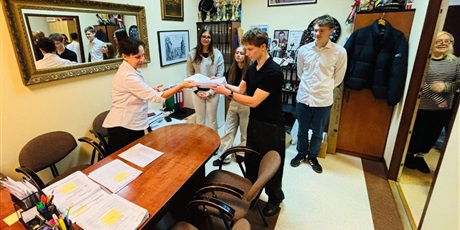 Powiększ grafikę: egzaminy-probne-664584.jpg