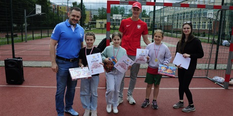 Powiększ grafikę: festyn-z-okazji-dnia-dziecka-619036.jpg