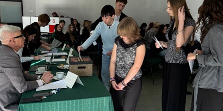 Powiększ grafikę: kinga-kandyduje-do-mlodziezowej-rady-miasta-gdanska-678883.jpg