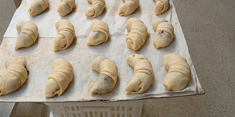 Powiększ grafikę: klasy-8-w-piekarni-pellowski-681410.jpg