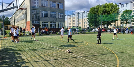 Powiększ grafikę: mecz-uczniowie-nauczyciele-624902.jpg