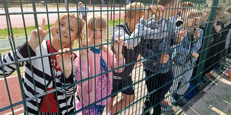 Powiększ grafikę: mecz-uczniowie-nauczyciele-624903.jpg