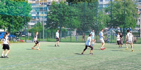 Powiększ grafikę: mecz-uczniowie-nauczyciele-624914.jpg