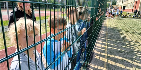 Powiększ grafikę: mecz-uczniowie-nauczyciele-624916.jpg