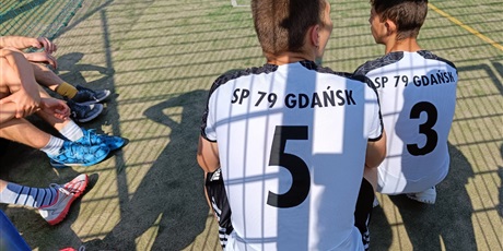 Powiększ grafikę: mecz-uczniowie-nauczyciele-624920.jpg