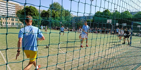Powiększ grafikę: mecz-uczniowie-nauczyciele-624925.jpg