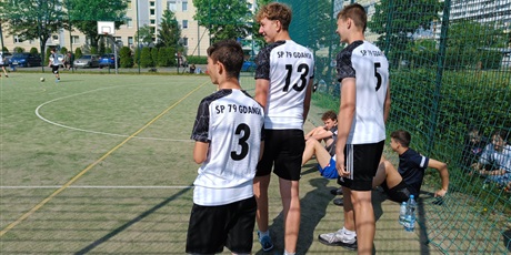 Powiększ grafikę: mecz-uczniowie-nauczyciele-624943.jpg