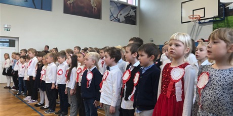 Powiększ grafikę: narodowe-swieto-niepodleglosci-w-sp79-653381.jpg