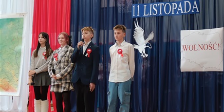 Powiększ grafikę: narodowe-swieto-niepodleglosci-w-sp79-653391.jpg