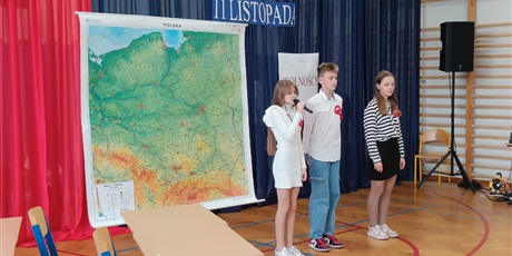 Powiększ grafikę: narodowe-swieto-niepodleglosci-w-sp79-653399.jpg