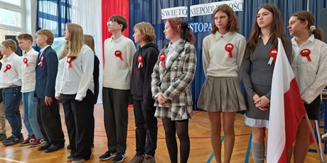 Powiększ grafikę: narodowe-swieto-niepodleglosci-w-sp79-653404.jpg