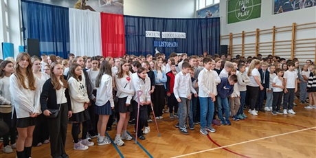 Powiększ grafikę: narodowe-swieto-niepodleglosci-w-sp79-653406.jpg