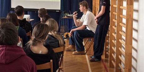 Powiększ grafikę: niewypowiedziane-slowa-nie-jestes-sam-660766.jpg