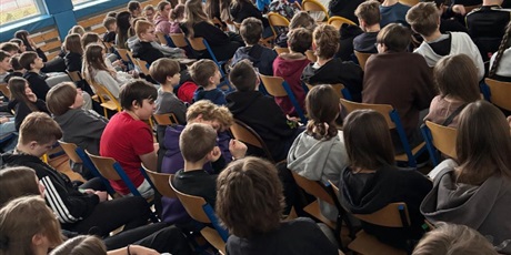 Powiększ grafikę: niewypowiedziane-slowa-nie-jestes-sam-660772.jpg