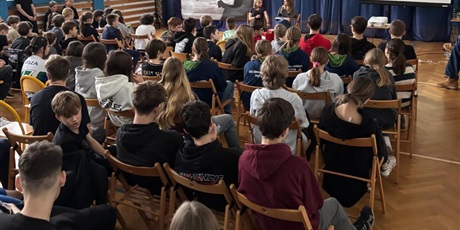 Powiększ grafikę: niewypowiedziane-slowa-nie-jestes-sam-660781.jpg