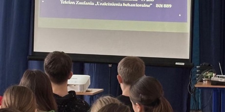 Powiększ grafikę: niewypowiedziane-slowa-nie-jestes-sam-660783.jpg