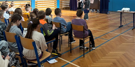 Powiększ grafikę: niewypowiedziane-slowa-nie-jestes-sam-dla-uczniow-klas-1-3-oraz-4-5-679777.jpg