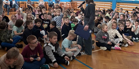 Powiększ grafikę: niewypowiedziane-slowa-nie-jestes-sam-dla-uczniow-klas-1-3-oraz-4-5-679781.jpg