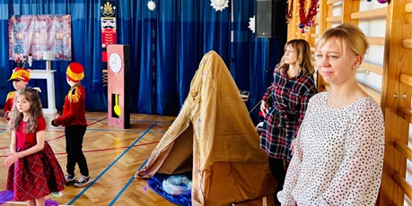 Powiększ grafikę: przedstawienia-swiateczno-noworoczne-667691.jpg