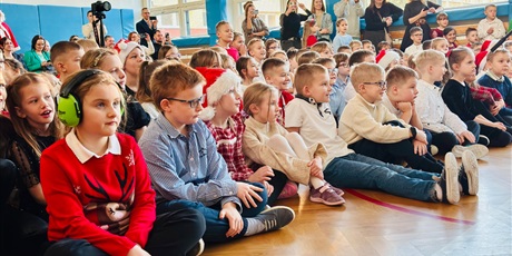 Powiększ grafikę: przedstawienia-swiateczno-noworoczne-667703.jpg