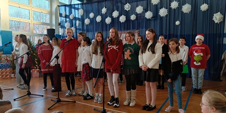 Powiększ grafikę: przedstawienia-swiateczno-noworoczne-667708.jpg