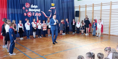 Powiększ grafikę: rocznica-uchwalenia-konstytucji-3-maja-691210.jpg