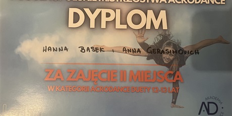 Powiększ grafikę: sukces-hani-w-mistrzostwach-acrodance-683608.jpg