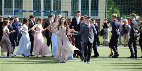 Powiększ grafikę: to-byl-bal-627009.jpg