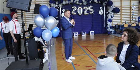 Powiększ grafikę: to-byl-bal-627018.jpg