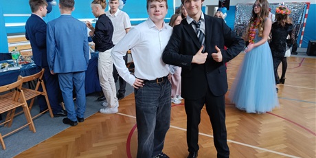 Powiększ grafikę: to-byl-bal-627033.jpg